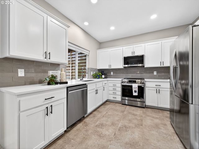 19446 PRAIRIE VIEW Ter, Oregon City, OR 97045