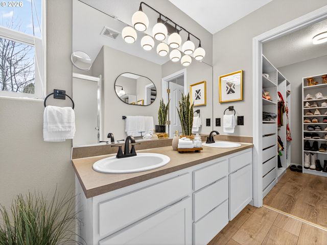 19446 PRAIRIE VIEW Ter, Oregon City, OR 97045