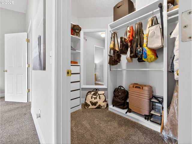 19446 PRAIRIE VIEW Ter, Oregon City, OR 97045