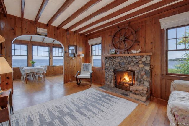 2662 Paradise Shores Road, Southold, NY 11971