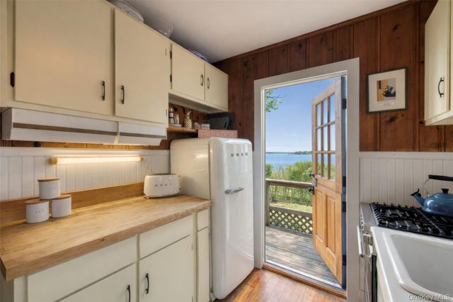 2662 Paradise Shores Road, Southold, NY 11971