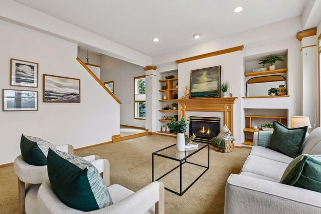 1174 Savanna Trail, Victoria, MN 55386