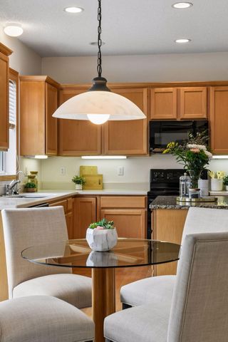 1174 Savanna Trail, Victoria, MN 55386