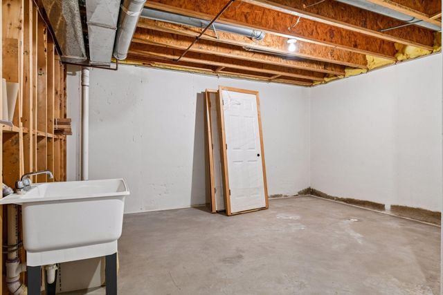 1174 Savanna Trail, Victoria, MN 55386