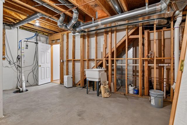 1174 Savanna Trail, Victoria, MN 55386