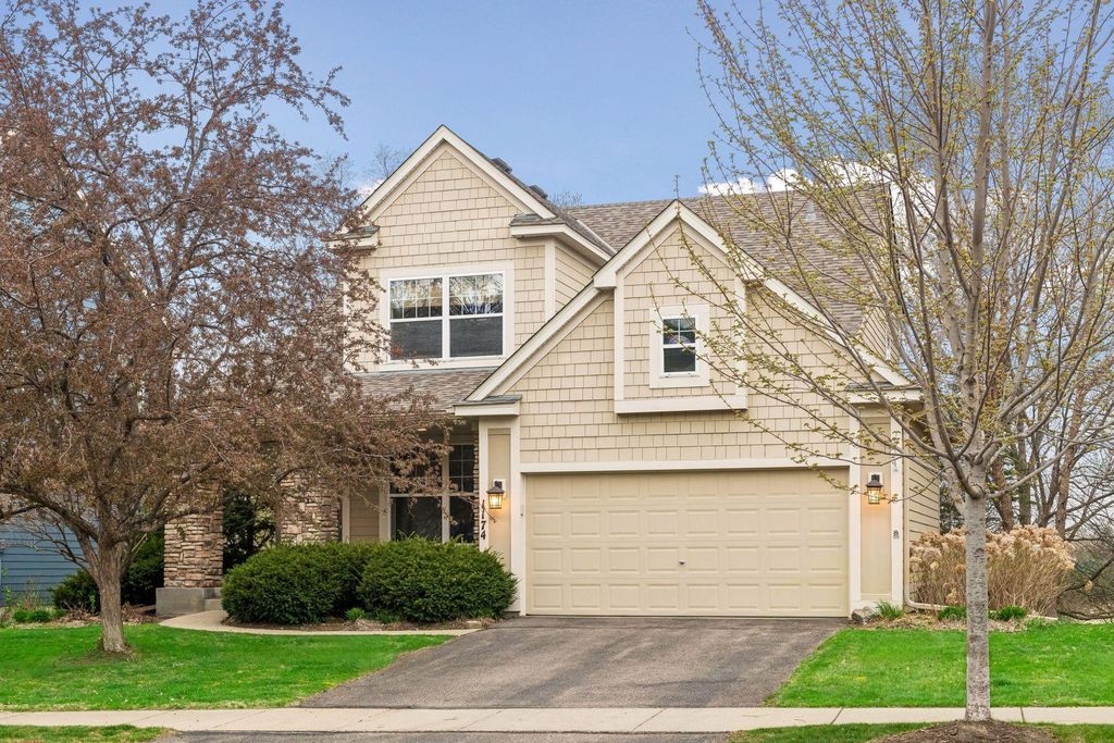 1174 Savanna Trail, Victoria, MN 55386