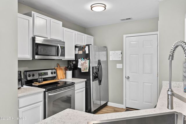 2514 Dawson Cabin Road, Jacksonville, NC 28540