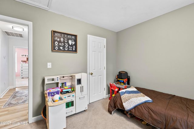 2514 Dawson Cabin Road, Jacksonville, NC 28540