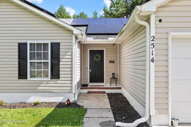 2514 Dawson Cabin Road, Jacksonville, NC 28540