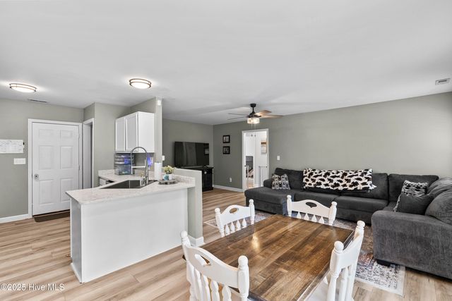 2514 Dawson Cabin Road, Jacksonville, NC 28540