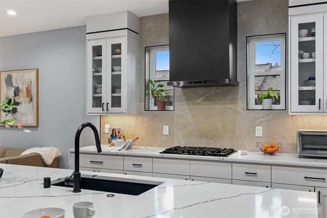 23907 53rd Avenue W, Mountlake Terrace, WA 98043