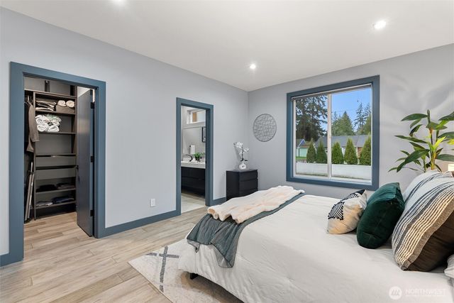 23907 53rd Avenue W, Mountlake Terrace, WA 98043