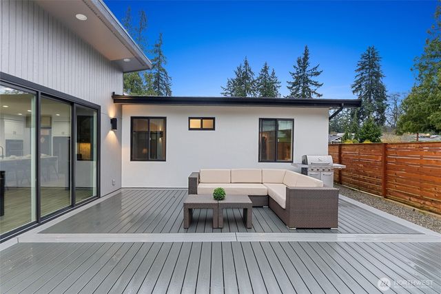 23907 53rd Avenue W, Mountlake Terrace, WA 98043