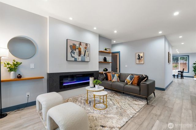 23907 53rd Avenue W, Mountlake Terrace, WA 98043