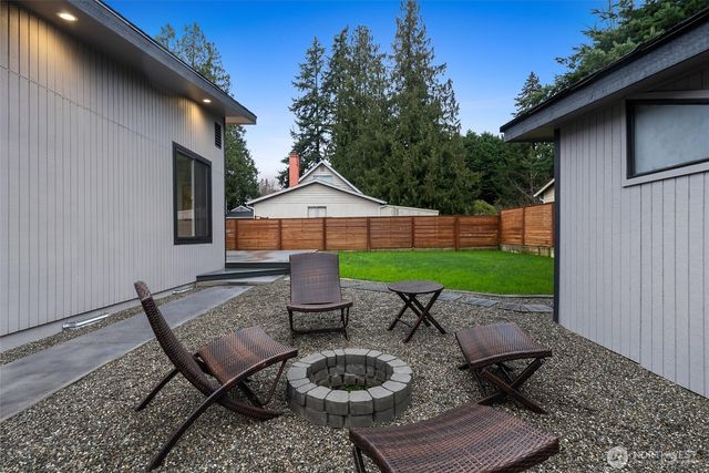 23907 53rd Avenue W, Mountlake Terrace, WA 98043