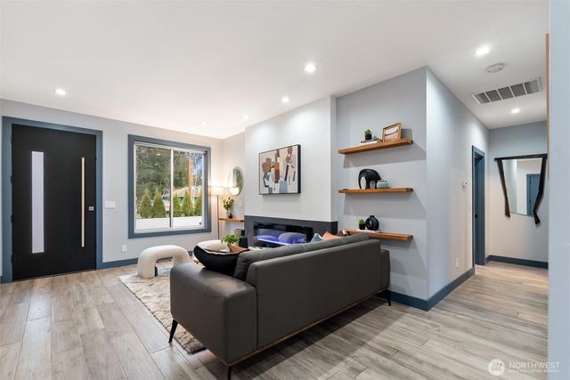 23907 53rd Avenue W, Mountlake Terrace, WA 98043