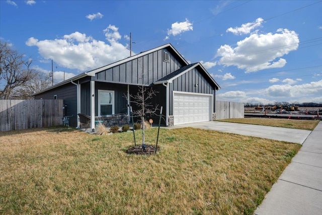 9610 E Creed St, Wichita, KS 67210