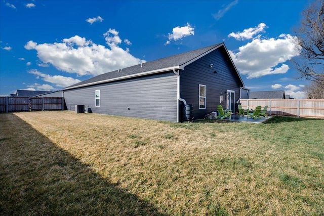 9610 E Creed St, Wichita, KS 67210