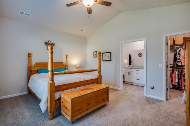 9610 E Creed St, Wichita, KS 67210