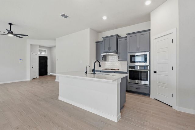 158 Paul Pena DR, San Marcos, TX 78666