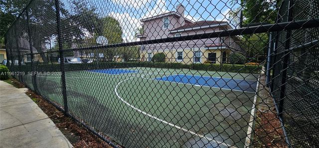 6816 W Sample Rd 6816, Coral Springs, FL 33067