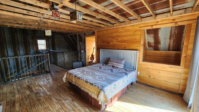 900 County Road 1280, West Plains, MO 65775