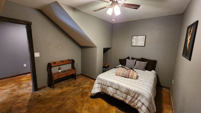 900 County Road 1280, West Plains, MO 65775