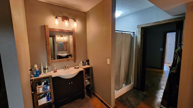 900 County Road 1280, West Plains, MO 65775