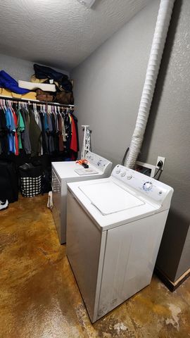 900 County Road 1280, West Plains, MO 65775