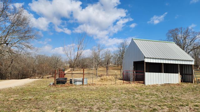 900 County Road 1280, West Plains, MO 65775