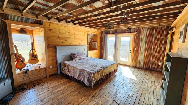 900 County Road 1280, West Plains, MO 65775