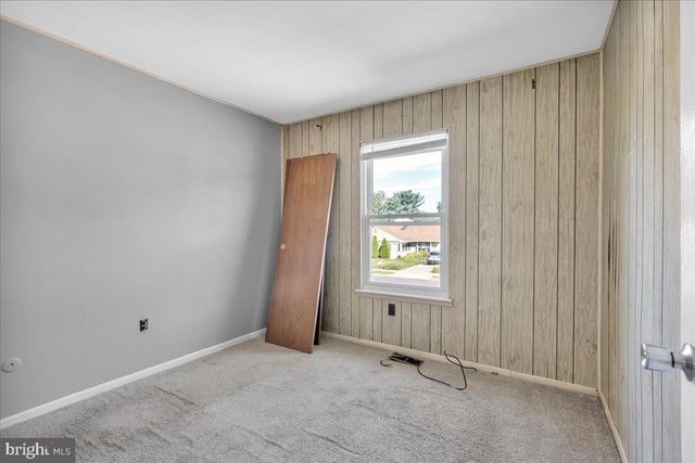 50 AVERY DR, Williamstown, NJ 08094