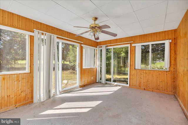 50 AVERY DR, Williamstown, NJ 08094