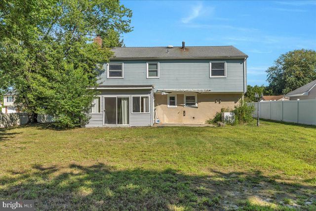50 AVERY DR, Williamstown, NJ 08094