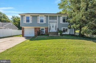 50 AVERY DR, Williamstown, NJ 08094