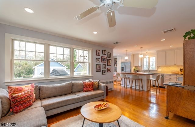 105 Durand Rd, Maplewood Twp., NJ 07040