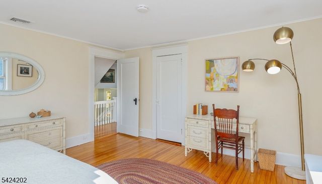 105 Durand Rd, Maplewood Twp., NJ 07040
