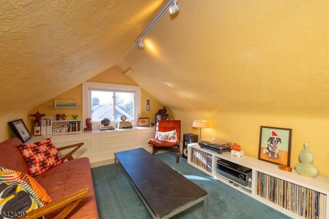 105 Durand Rd, Maplewood Twp., NJ 07040