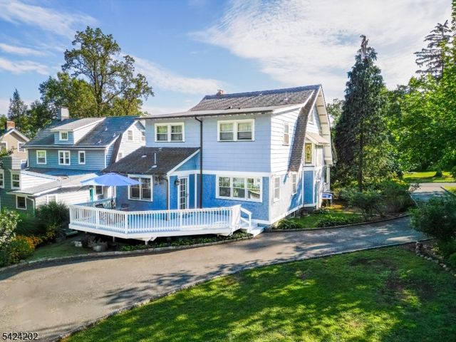 105 Durand Rd, Maplewood Twp., NJ 07040