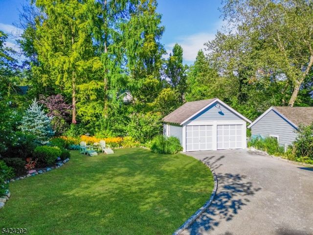 105 Durand Rd, Maplewood Twp., NJ 07040