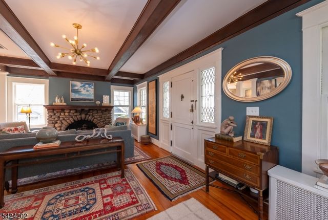 105 Durand Rd, Maplewood Twp., NJ 07040