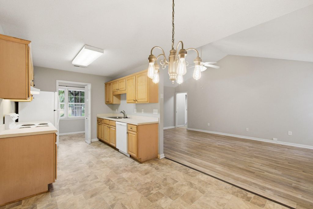 1860 Piper Drive, Charleston, SC 29407