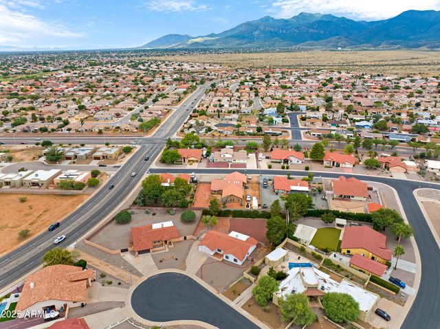 1880 SUNBURST Place, Sierra Vista, AZ 85635