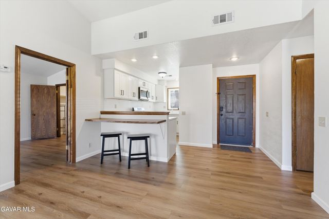 28881 Shannon Court Apt 27, Tehachapi, CA 93561