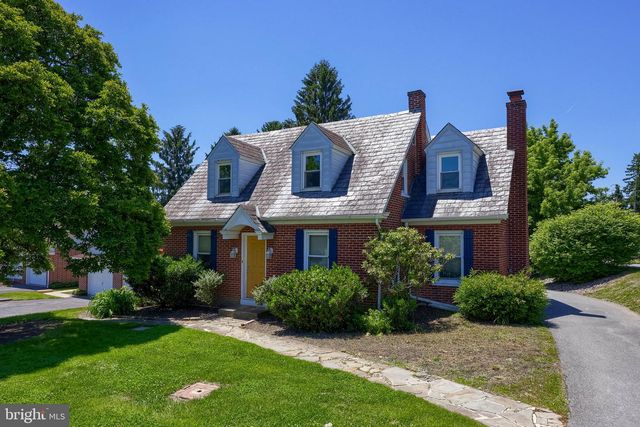 2162 MILLERSVILLE RD, Lancaster, PA 17603