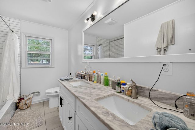 9 Castlewood Drive, Wilmington, NC 28409