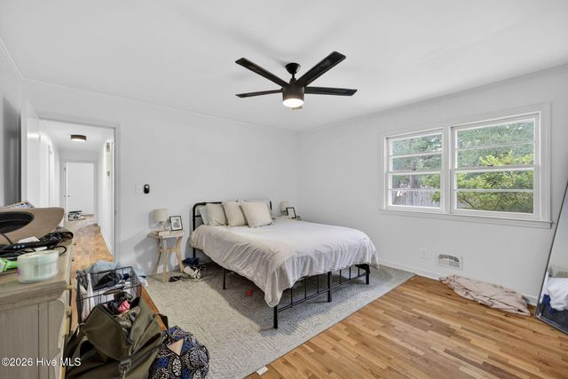 9 Castlewood Drive, Wilmington, NC 28409
