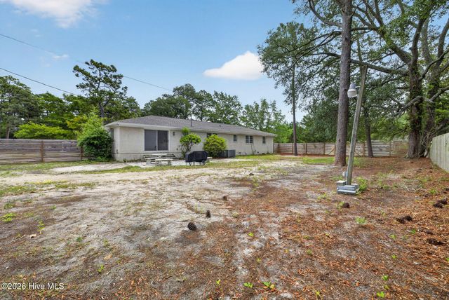 9 Castlewood Drive, Wilmington, NC 28409