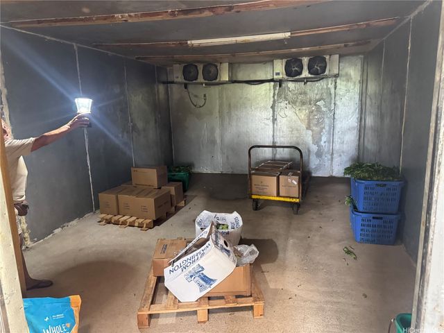 53-720 Kamehameha Highway 2A, Hauula, HI 96717