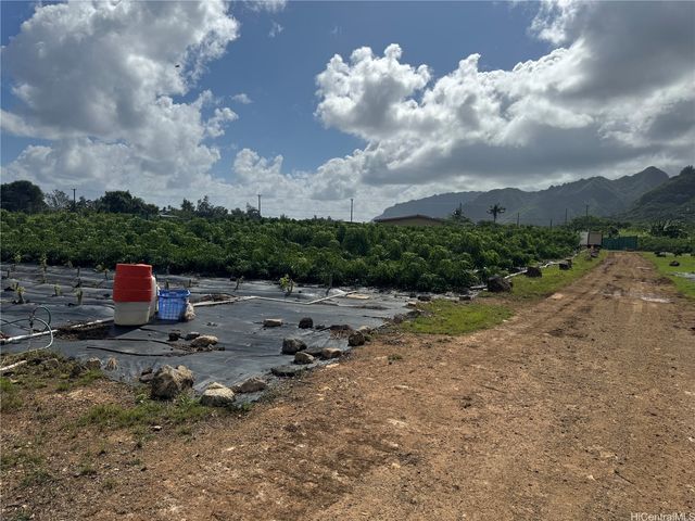 53-720 Kamehameha Highway 2A, Hauula, HI 96717